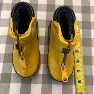 Yellow Kids Rain Boots, size toddler 6, LAST CHANCE
